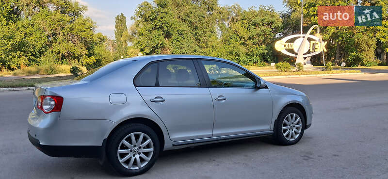 Седан Volkswagen Jetta 2008 в Желтых Водах