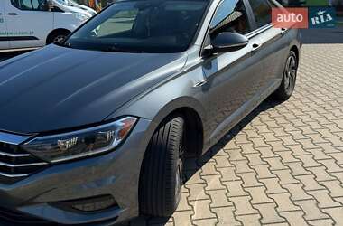 Седан Volkswagen Jetta 2018 в Хмельницком