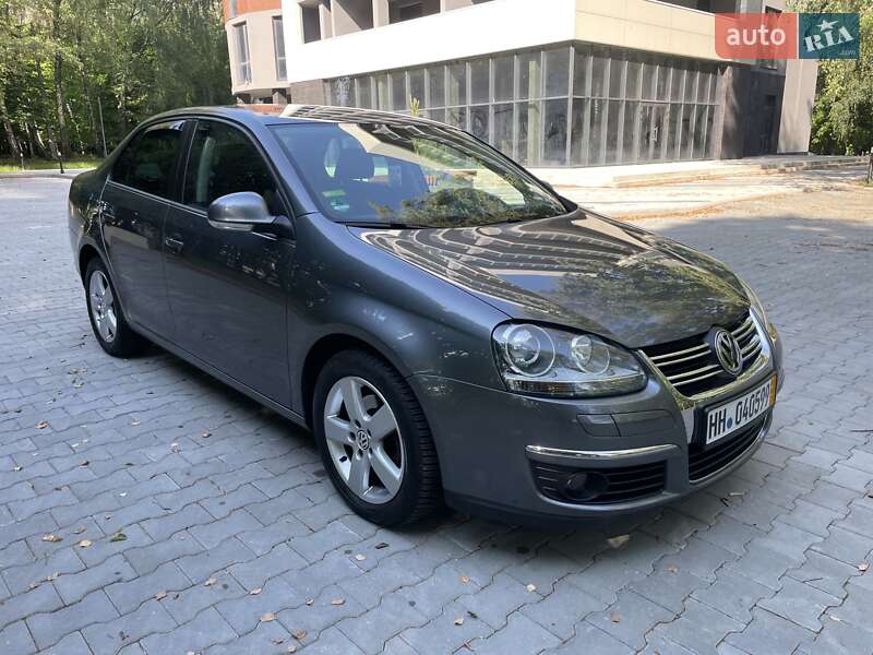 Седан Volkswagen Jetta 2008 в Тернополе