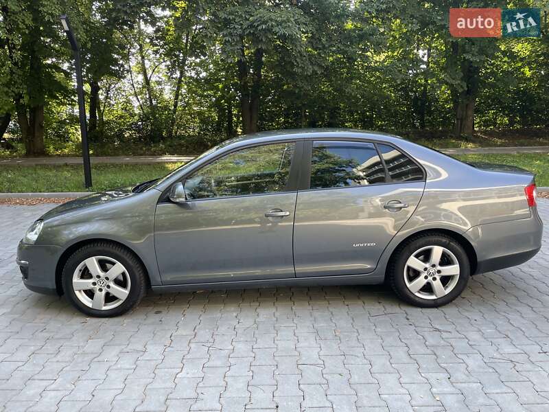 Седан Volkswagen Jetta 2008 в Тернополе
