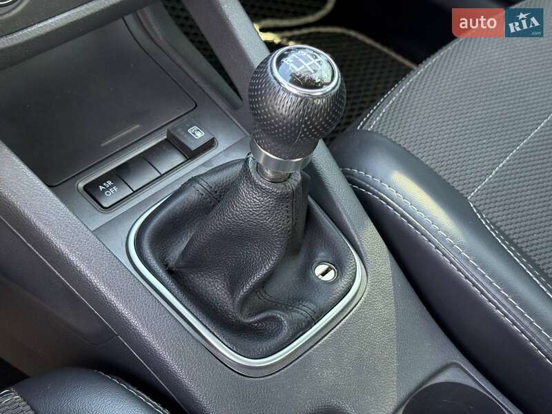 Седан Volkswagen Jetta 2008 в Кривом Роге