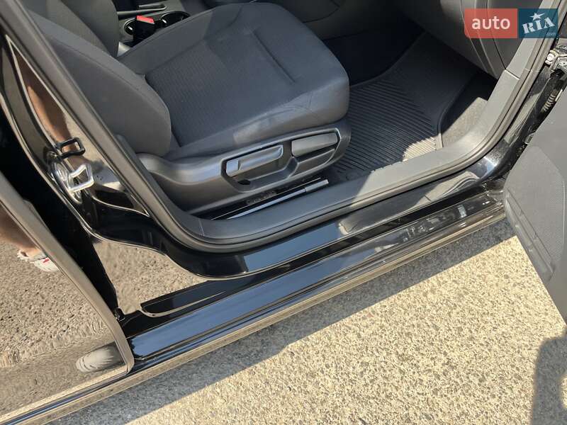 Седан Volkswagen Jetta 2015 в Черкассах