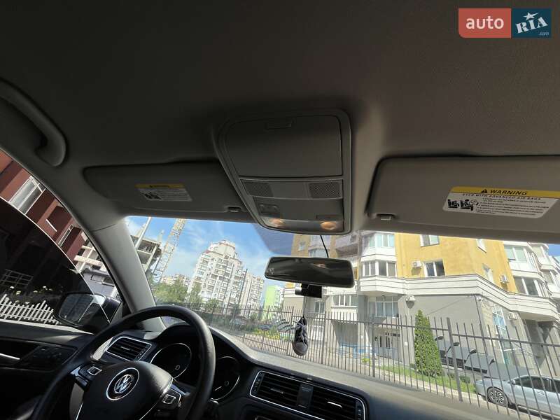Седан Volkswagen Jetta 2015 в Черкассах