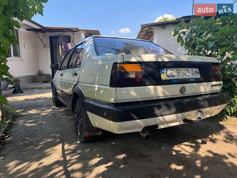 Седан Volkswagen Jetta 1990 в Варві