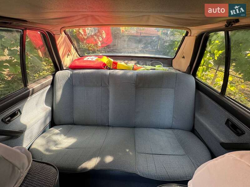 Седан Volkswagen Jetta 1990 в Варві