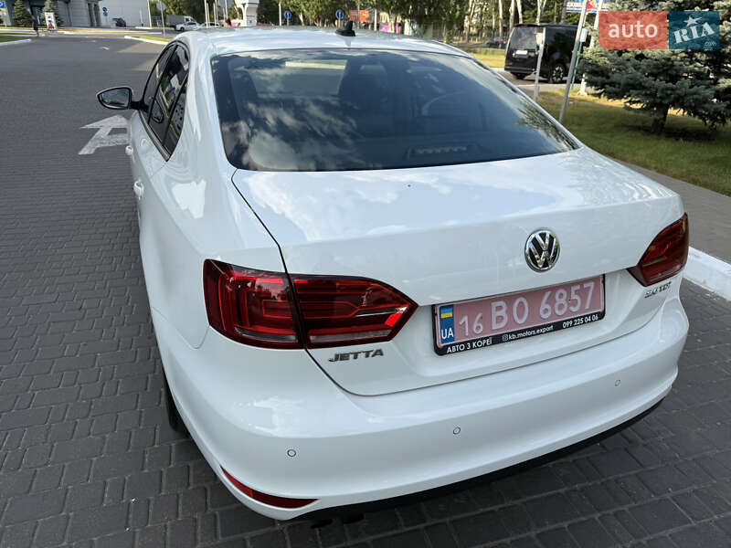 Седан Volkswagen Jetta 2015 в Одессе