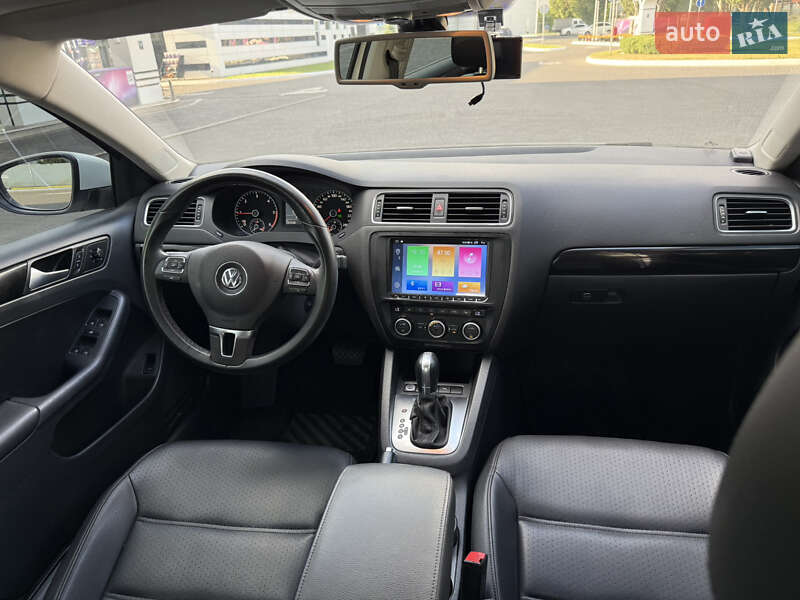 Седан Volkswagen Jetta 2015 в Одессе