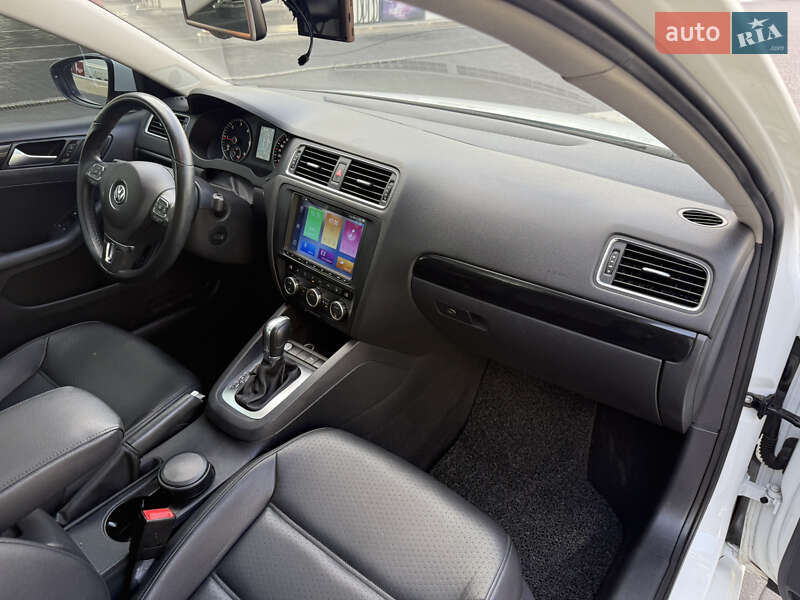 Седан Volkswagen Jetta 2015 в Одессе