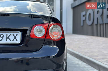 Седан Volkswagen Jetta 2006 в 