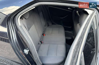 Седан Volkswagen Jetta 2006 в 