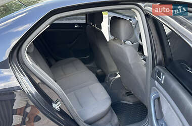 Седан Volkswagen Jetta 2006 в 