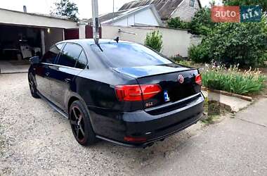 Седан Volkswagen Jetta 2016 в 