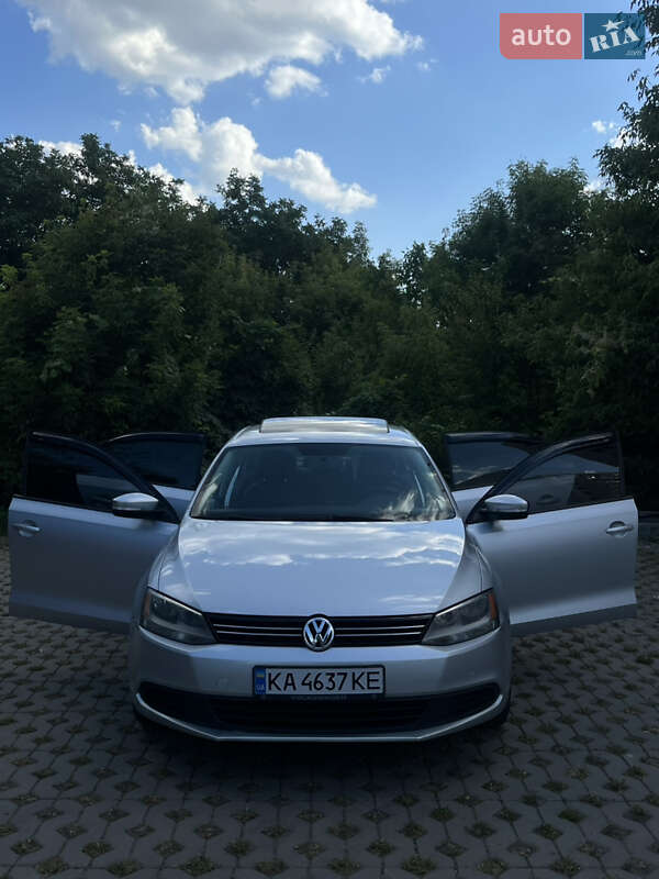 Седан Volkswagen Jetta 2010 в Борисполі