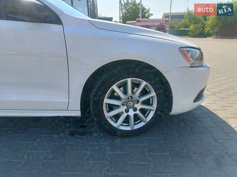 Седан Volkswagen Jetta 2012 в Василькове