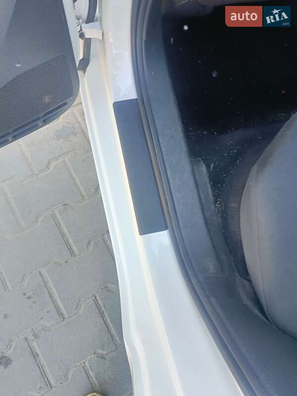 Седан Volkswagen Jetta 2012 в Василькове