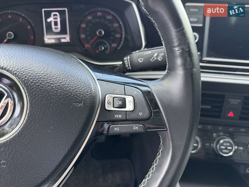 Седан Volkswagen Jetta 2018 в Киеве