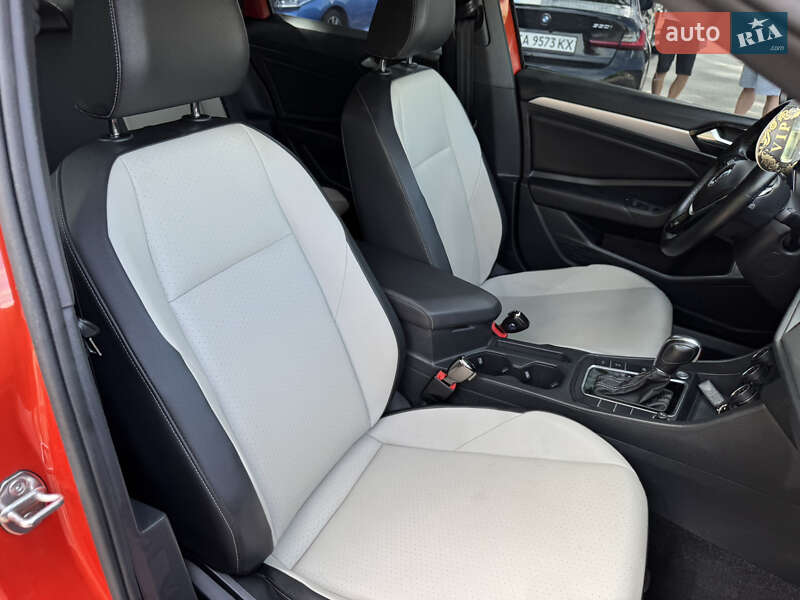 Седан Volkswagen Jetta 2018 в Киеве
