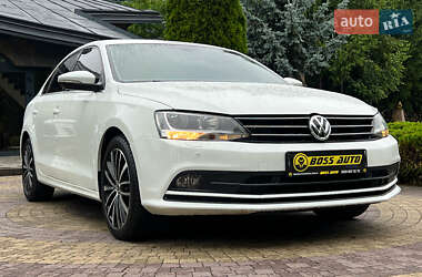 Седан Volkswagen Jetta 2014 в Львові