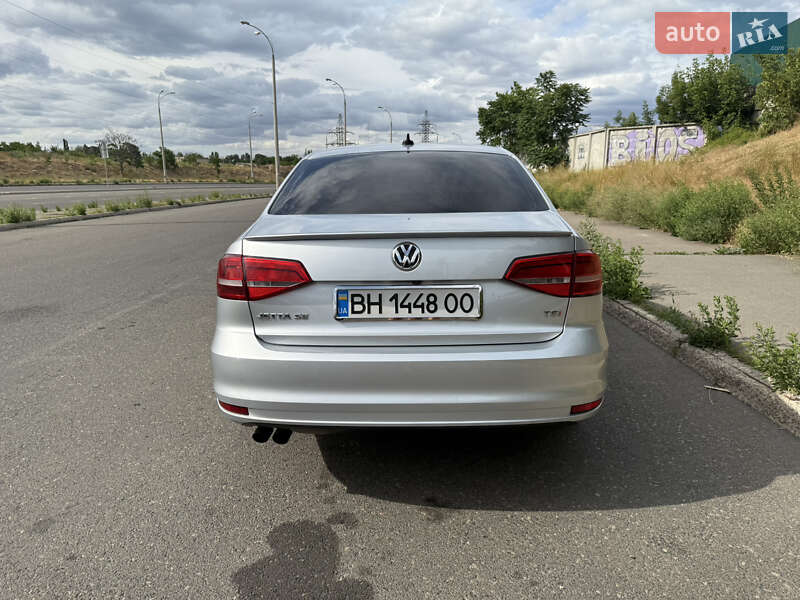 Седан Volkswagen Jetta 2015 в Одессе