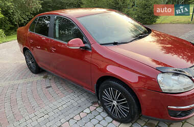 Седан Volkswagen Jetta 2008 в 