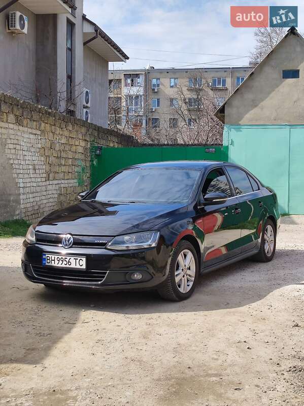 Седан Volkswagen Jetta 2013 в Одесі