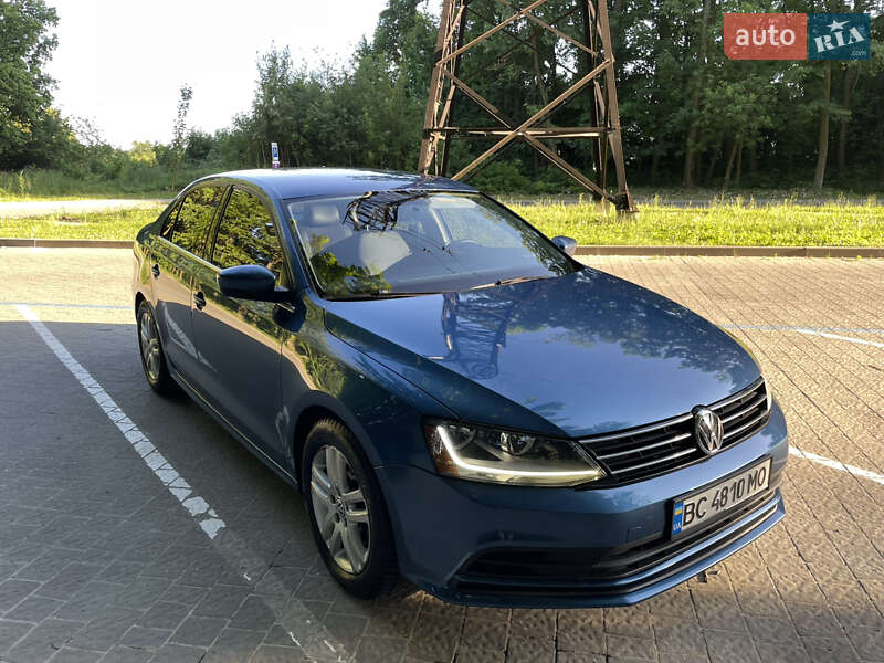 Седан Volkswagen Jetta 2017 в 