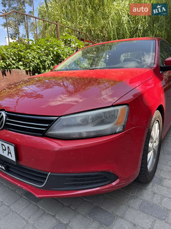 Седан Volkswagen Jetta 2013 в Ирпене