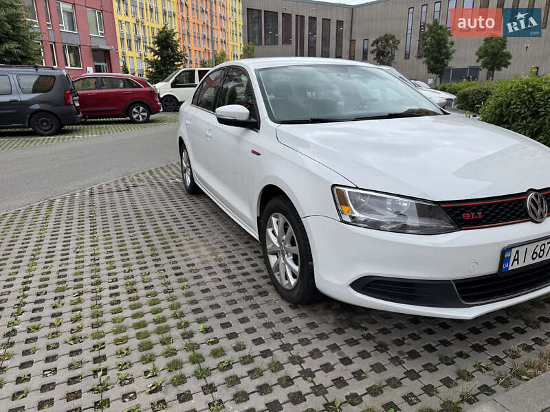 Седан Volkswagen Jetta 2014 в Киеве