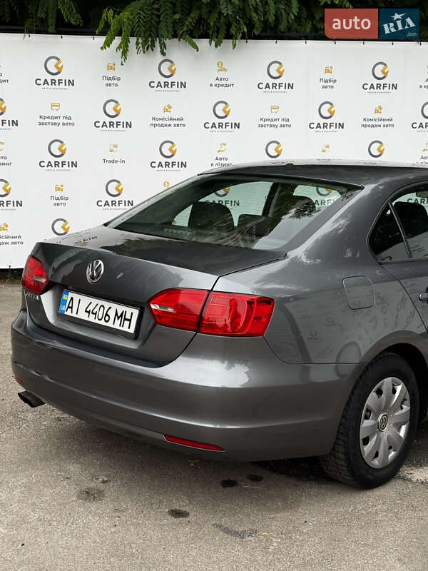 Седан Volkswagen Jetta 2013 в Киеве