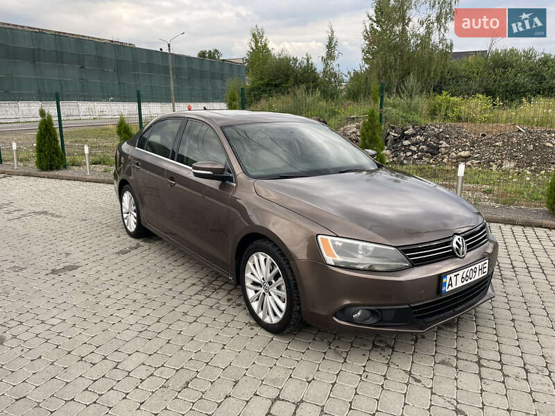 Седан Volkswagen Jetta 2011 в Богородчанах