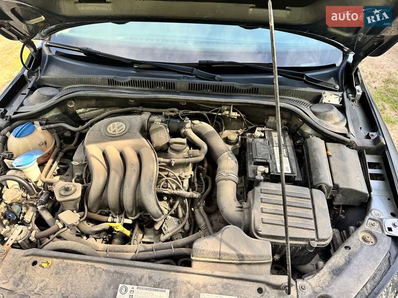 Седан Volkswagen Jetta 2015 в Киеве