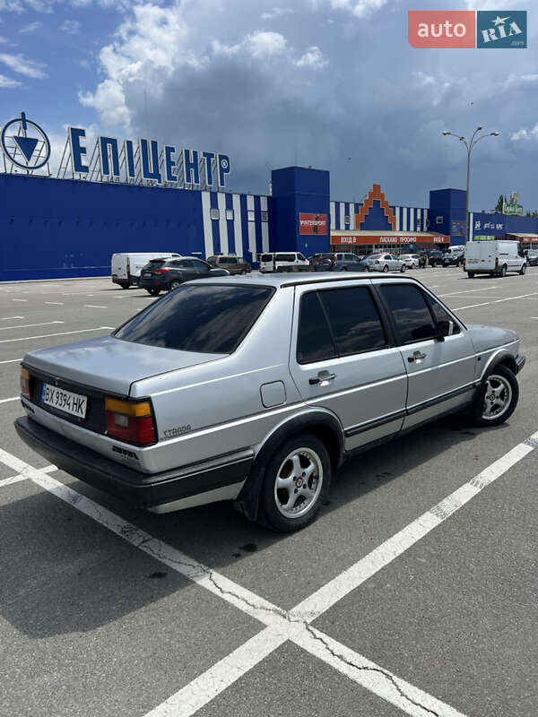 Седан Volkswagen Jetta 1986 в Каменец-Подольском