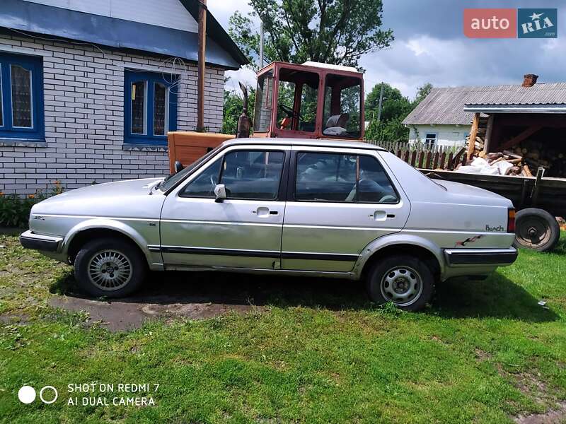 Седан Volkswagen Jetta 1987 в Березному