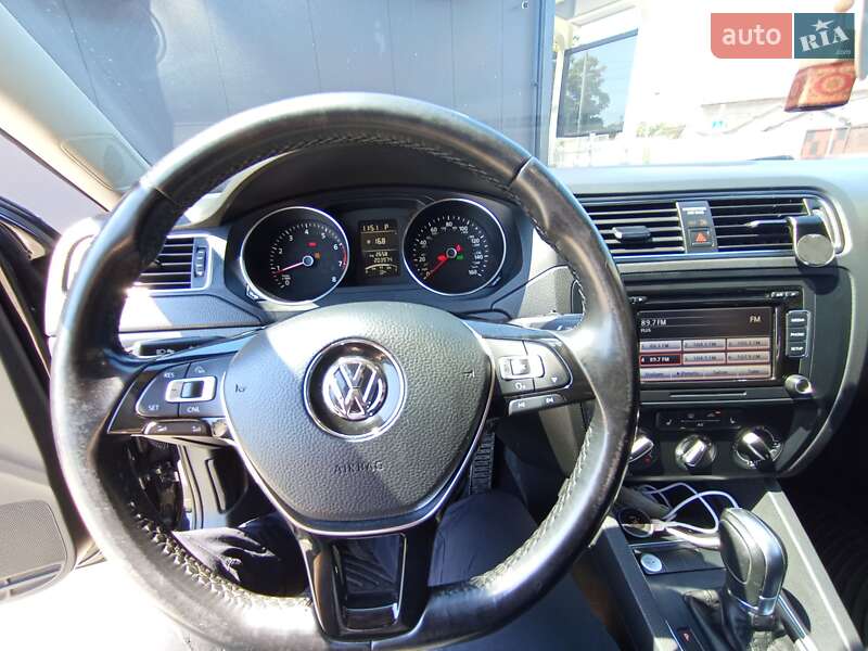 Седан Volkswagen Jetta 2015 в Одесі
