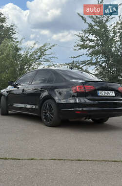 Седан Volkswagen Jetta 2016 в 