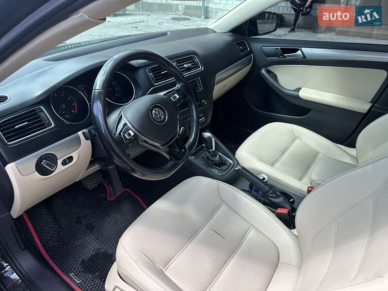 Седан Volkswagen Jetta 2017 в Новом Роздоле