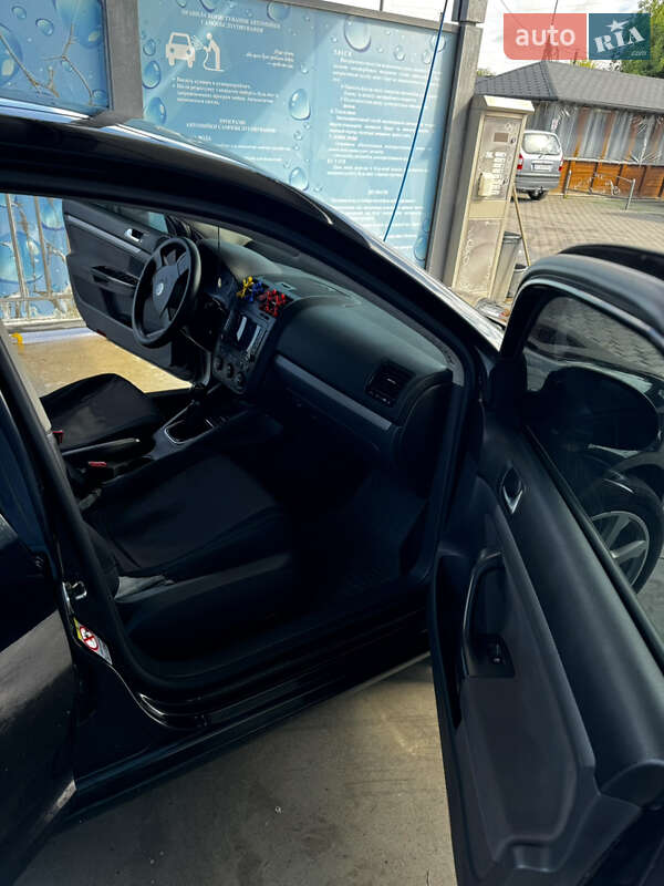 Седан Volkswagen Jetta 2009 в Софіївській Борщагівці
