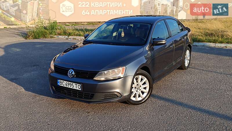 Седан Volkswagen Jetta 2013 в Львове