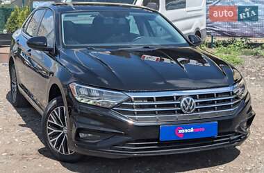 Седан Volkswagen Jetta 2019 в 