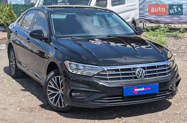 Седан Volkswagen Jetta 2019 в 