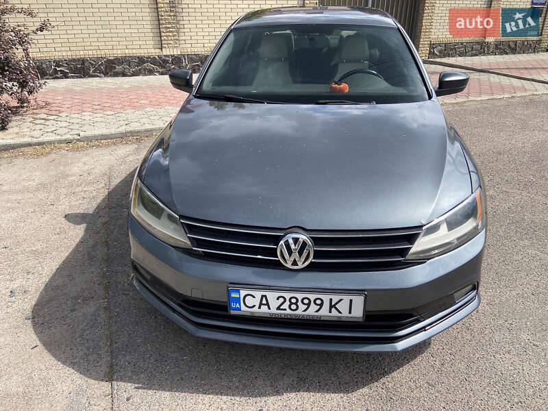 Седан Volkswagen Jetta 2015 в Черкассах