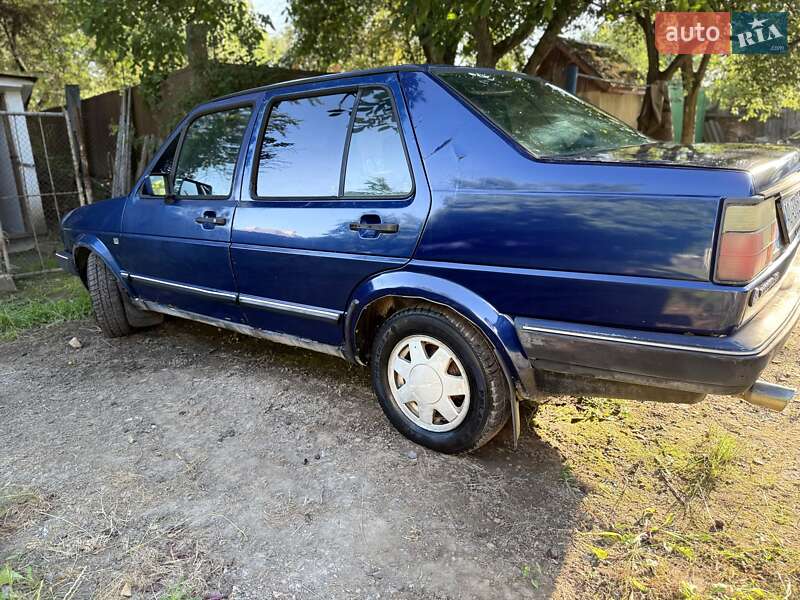 Седан Volkswagen Jetta 1987 в 