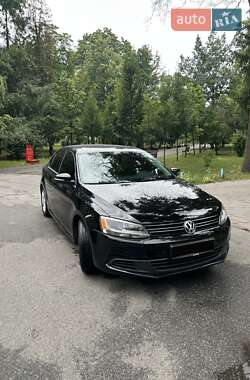 Седан Volkswagen Jetta 2013 в Киеве
