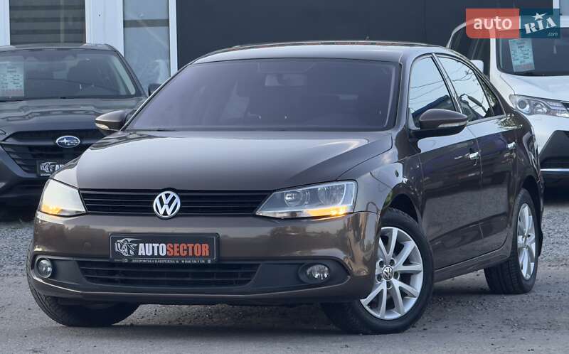 Седан Volkswagen Jetta 2012 в Харькове