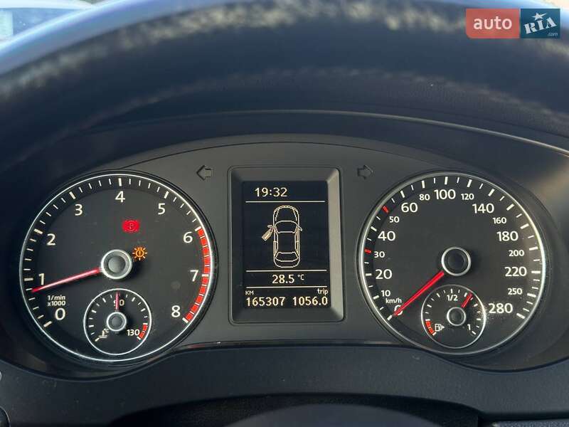 Седан Volkswagen Jetta 2012 в Харькове