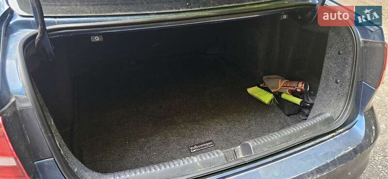 Седан Volkswagen Jetta 2016 в Львове