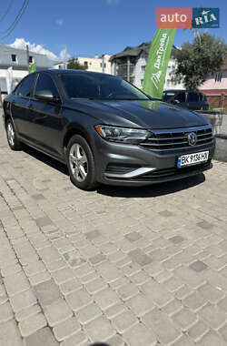 Седан Volkswagen Jetta 2018 в Ровно