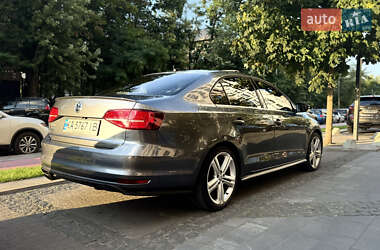 Седан Volkswagen Jetta 2017 в 