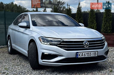 Седан Volkswagen Jetta 2018 в 