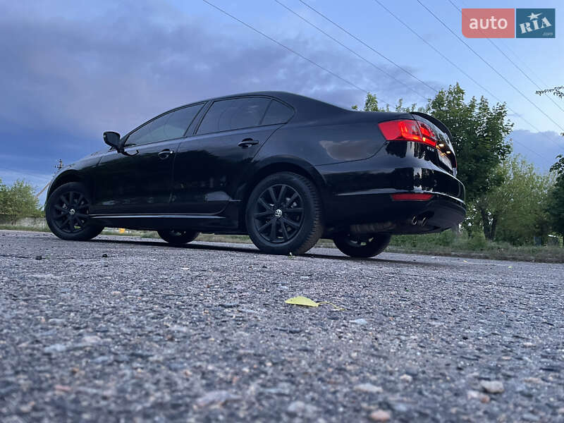 Седан Volkswagen Jetta 2012 в Николаеве